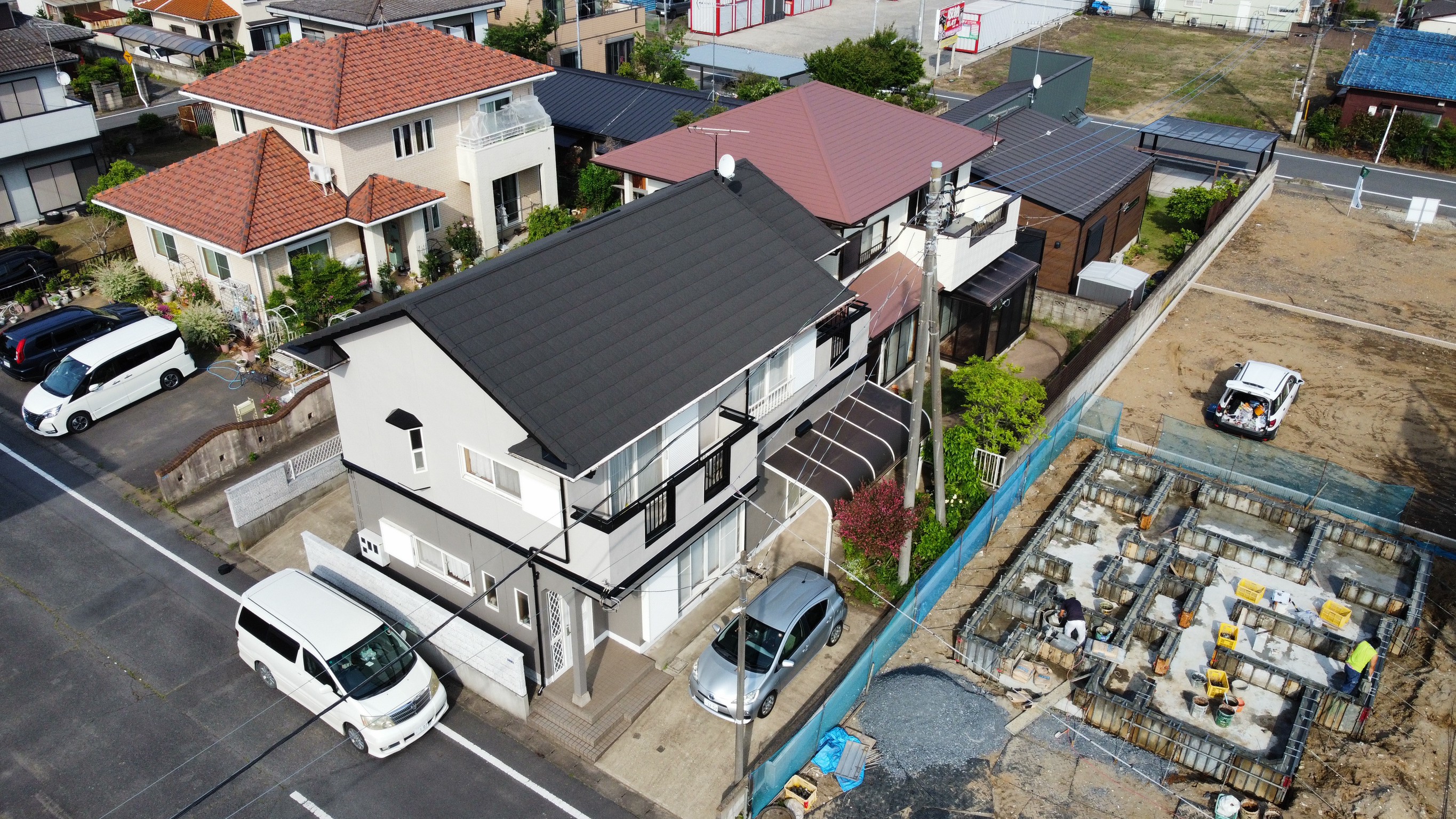 屋根カバ－工法・外壁塗装工事
